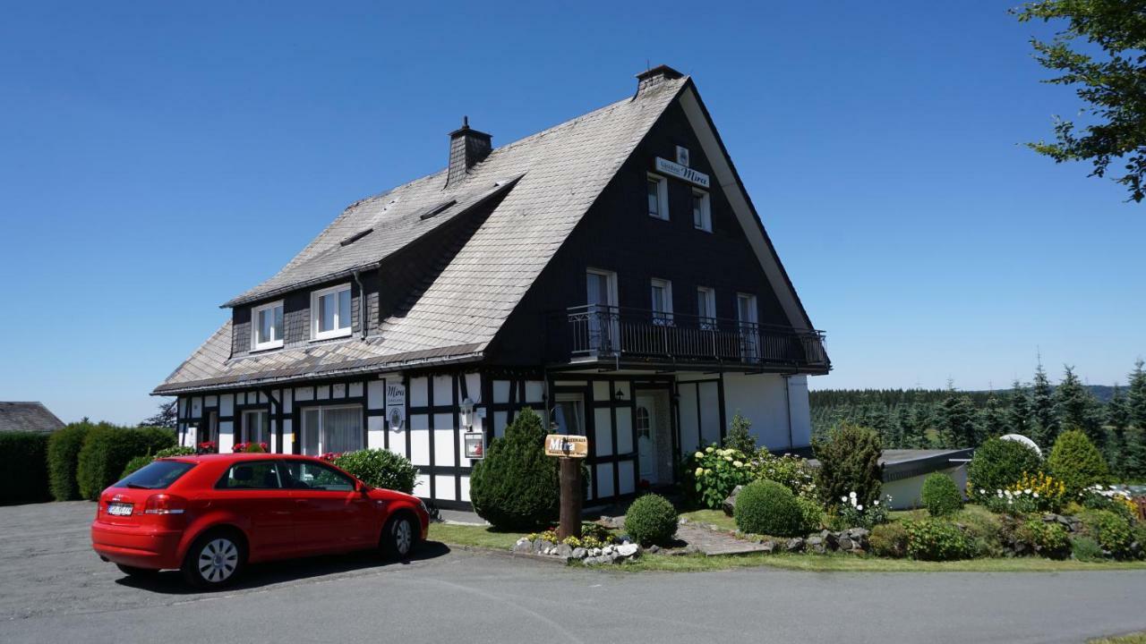 Gastehaus Mira Hotel Winterberg Eksteriør billede